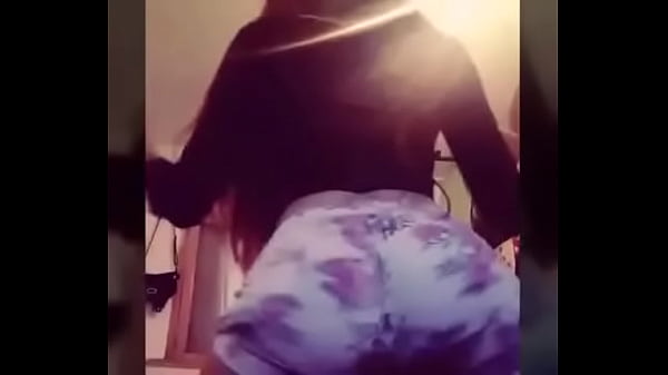 Mica cornejo perreando