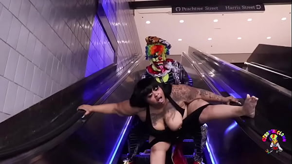 Gibby The Clown fucks BBW on escalator