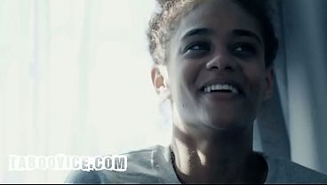 Cheating Black Babe secretly fucked with the delivery man - Scarlit Scandal  