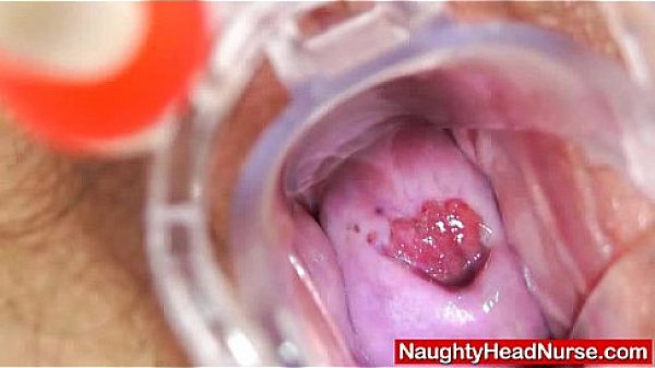 Nurse gapes her unshaven hole