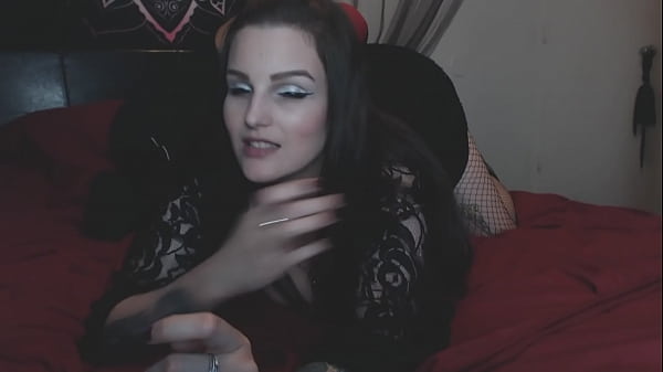 Facesitting and crushing with ass male sub and female domme