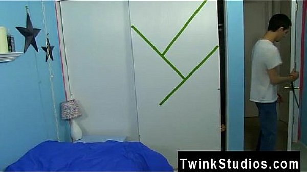 Nude men Giovanni Lovell is snooping around Conner Bradley's room for