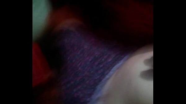 BIG BOOTY WHITE BITCH GETTING THIS SUMMER SAUSAGE