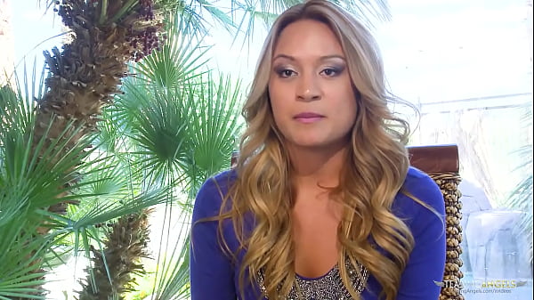 Her slutty outfit and her incredible cock sucking skills landed lusty Natalia her new job