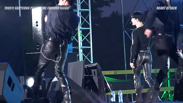 Guy In Leather PantsLeather JeansLeather DancingMen In Leather Pants  