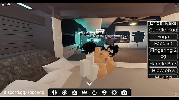 me pidio follarla hasta en la ducha  