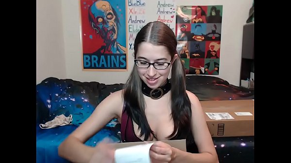 6cam.biz teen alexxxcoal squirting on live webcam