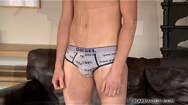 Nathan Fills His Ass For His Solo