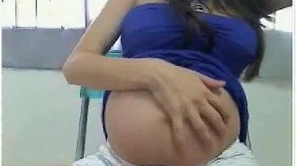 WebcamPornLive.com - Pregnant Girl Makes Webcam Show