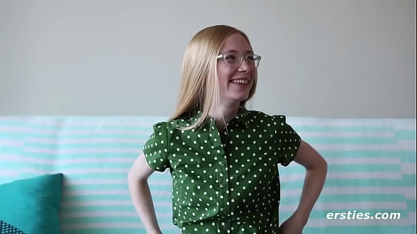 Ersties: These Girls Have Chemistry