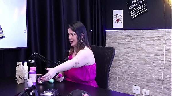 O swing tem uma resist&ecirc;ncia sobre os produtos er&oacute;ticos, ent&atilde;o foi tentar outros caminhos - Thais Plaza Sex&oacute;loga (SHEER/RED)