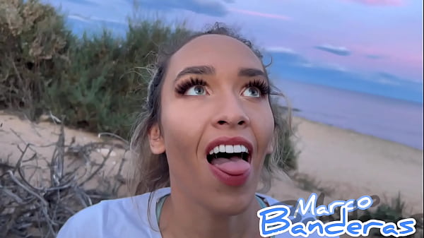 Ay&uacute;dame con mi culo  