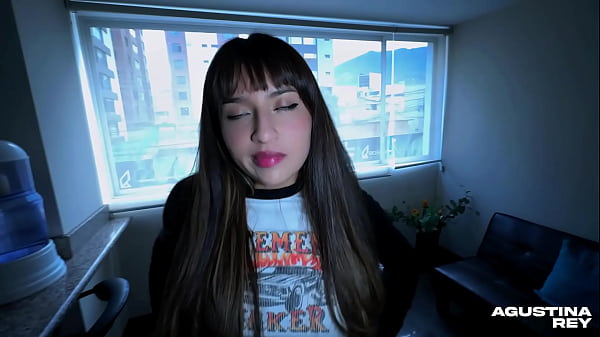 Me follo a mi conductor de uber porque me enojo con mi novio