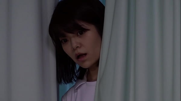 勃起したチ○コにナースが興奮！？ 夜、院内を巡回中に患者のパンパンになった肉棒を見てしまったナースは顔を赤らめ恥じらいながらも&hellip;【パート2】  