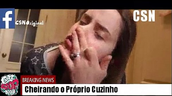 Cheirando os Dedinhos