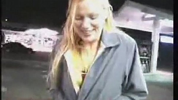 Hidden outdoor porn with a beauty light haired