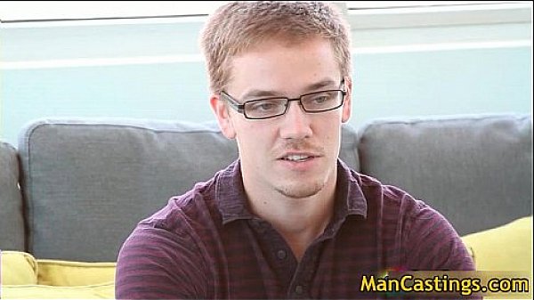 Guy with cute face sucks stiff boner gay video