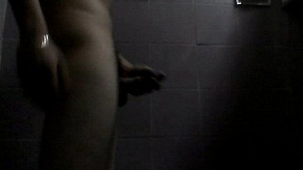 Safado se mastrubando e gozando gostosinho - masturbate