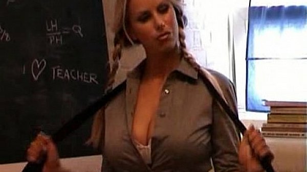 Adele Stephens pigtails