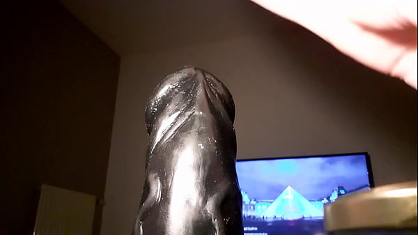 Trav massive dildo extrem 