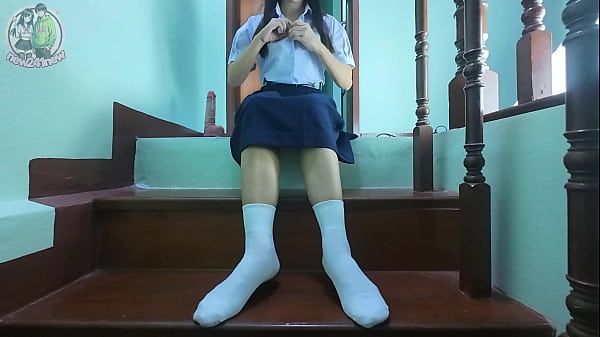 "Thai School Girl Can&rsquo;t Wait &mdash; Plays with Herself on the Staircase"เสียงไทย