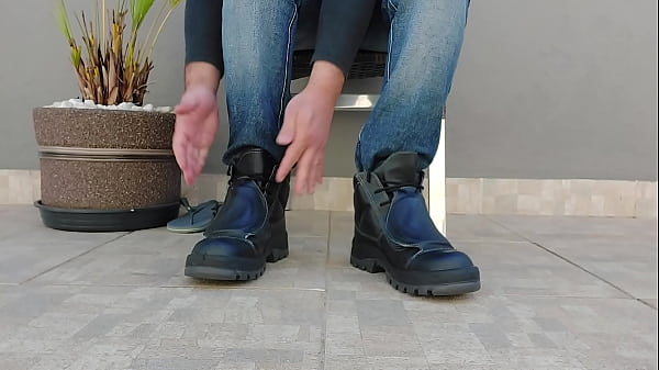 COLOCANDO MINHA BOTA DE TRABALHO - MLV07 (NEW BOOT)  