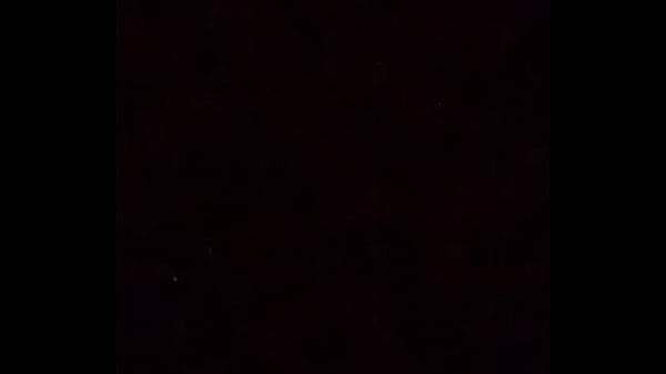 Le encanta y lo hace saber con grititos