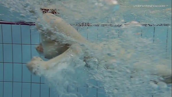 Big tits shaved babe Lada Poleshuk underwater