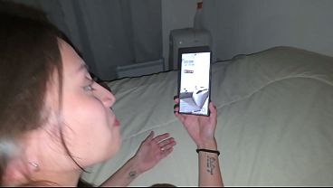 "Cojeme el Culo, por favor" - Recibe la Navidad Con un Creampie ANAL