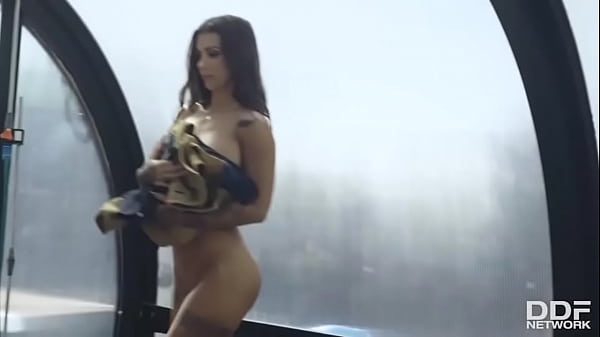 Sneaky Blowjob Action