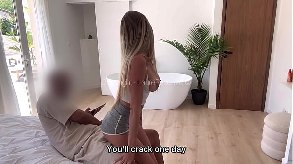 Mon demi-fr&egrave;re me baise trop fort... je retire la capote et je le fais jouir en moi comme une vraie salope