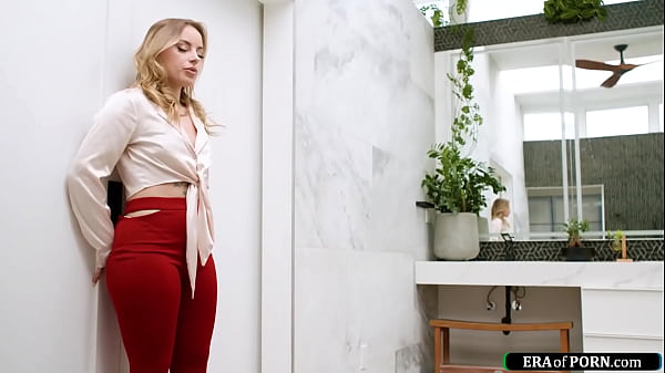 Petite Anna Claire Clouds cant take this work party any longer.The blonde decides to fingerfuck her in the bathroom when ofcourse a colleague walks in