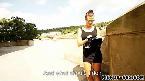 Amateur Katia receives cum on glasses