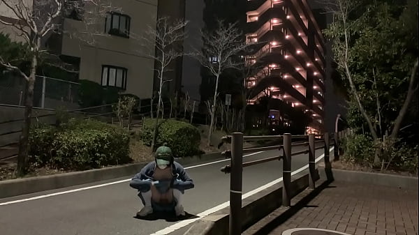 女装まゆ住宅街で露出 