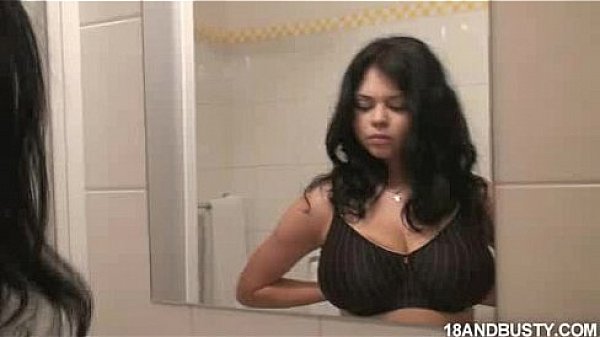 Shione Cooper posing in bathroom