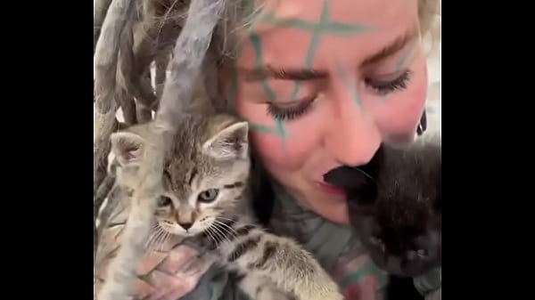 I LOVE CATS! ??What's your favorite thing about cats?#CatLover #FelineFriends #InkedAndCuddly #TattooGirl #Psyland...