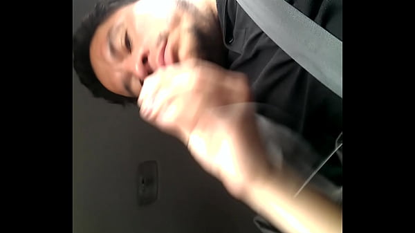 La levanto para darle aventon y termina haciendome a pu&ntilde;eta.