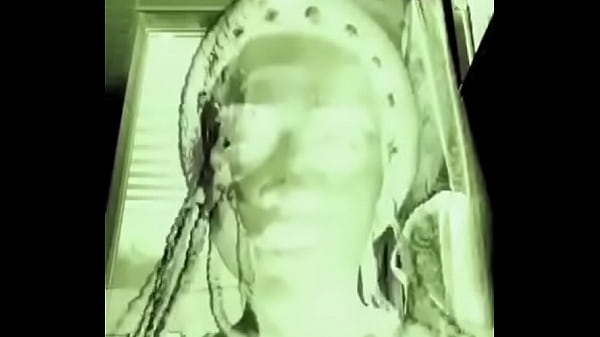 Mc nabrisa peladinha posta v&iacute;deo no Instagram e apaga r&aacute;pido pra ningu&eacute;m ver