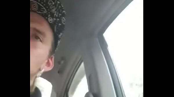 Girl gives road head pt 1