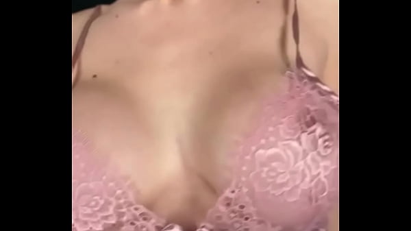 N&rsquo;h&eacute;site pas &agrave; me faire une demande personnalis&eacute;e avec la tenue de ton ...