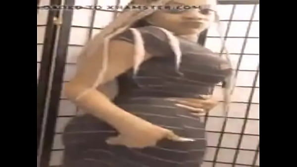 pretty lightskin in tightass dress  