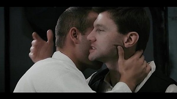 Luke receives an anal rimming by Dennis  