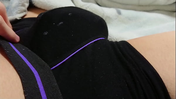 パンツ内でドロっとイク