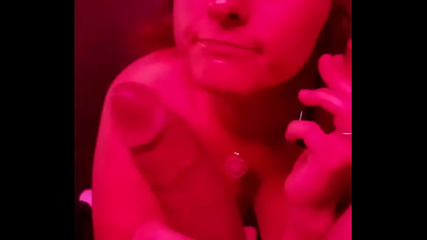 Sloppy toppy deepthroat while on phone  