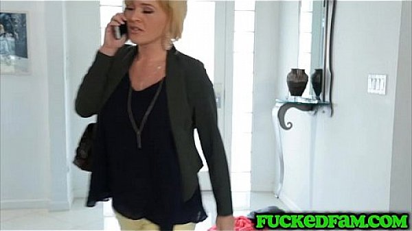 Skinny teen Emma Hix liked stepdad cock