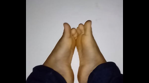 Pezinhos querendo serem chupados 