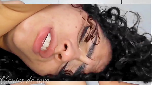 Ai meu cu socando assim d&oacute;i