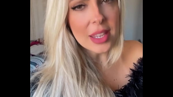 Se a sua mulher gosta de ouvir safadeza fale essas. Insta joycegumierooficial