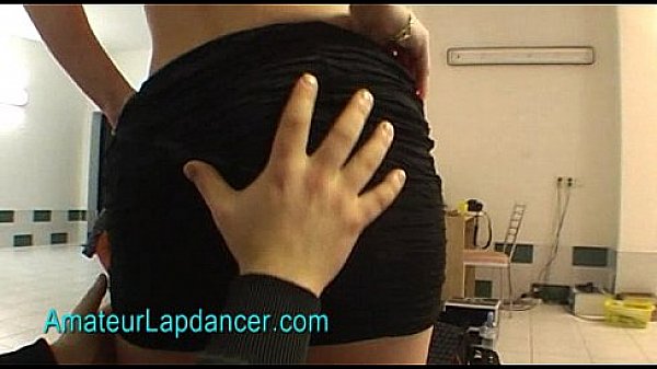 Czech lady with big butt does sexy lapdance  