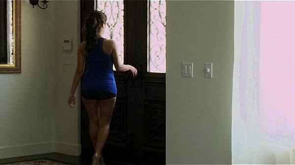 Sexy big-tit wife Jynx Maze is oiled up & fucked by her masseur  